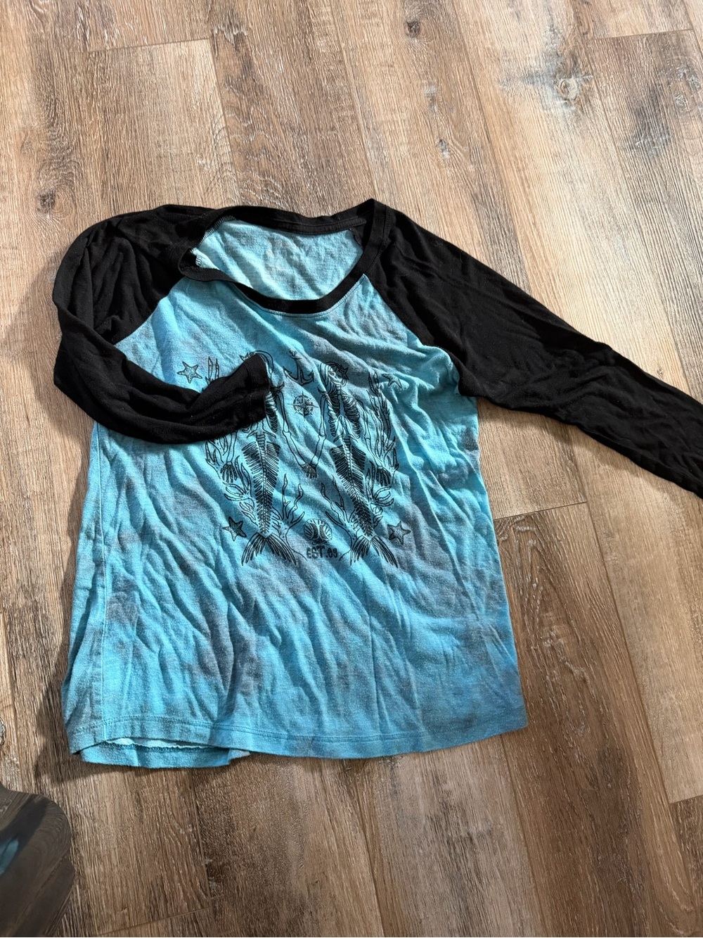 Hurley Aqua and Black Raglan Graphic Long-Sleeve Tee